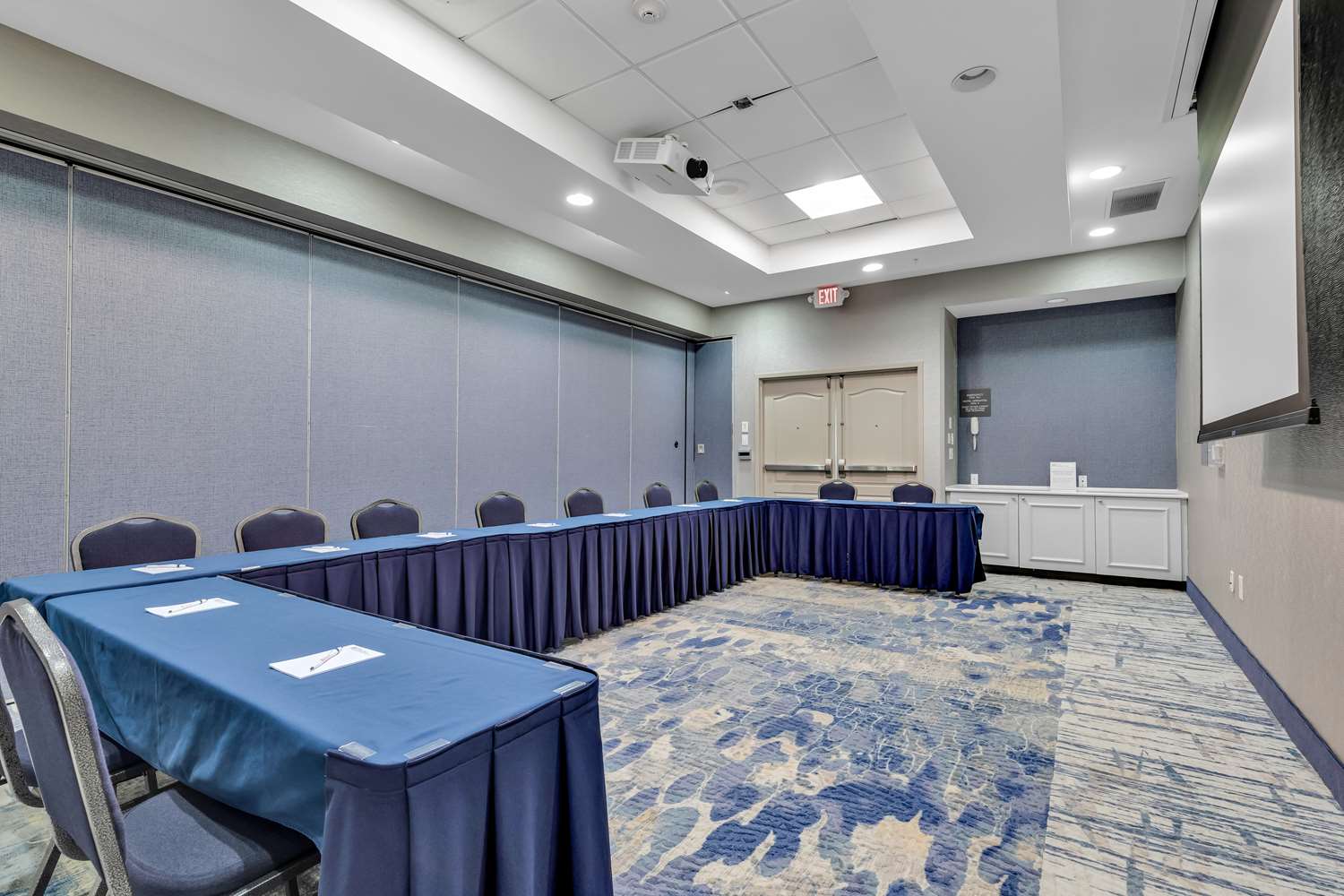 Фото Hilton Garden Inn Myrtle Beach/Coastal Grand Mall