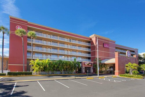 Гостиница Ramada by Wyndham Tampa Airport Westshore в Тампе