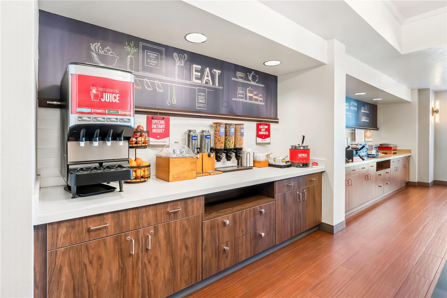 Фото Hampton Inn & Suites Lathrop