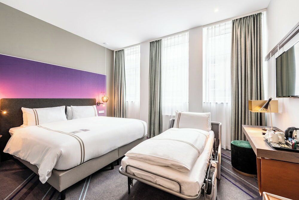 Фото Premier Inn Wuppertal City Centre Hotel