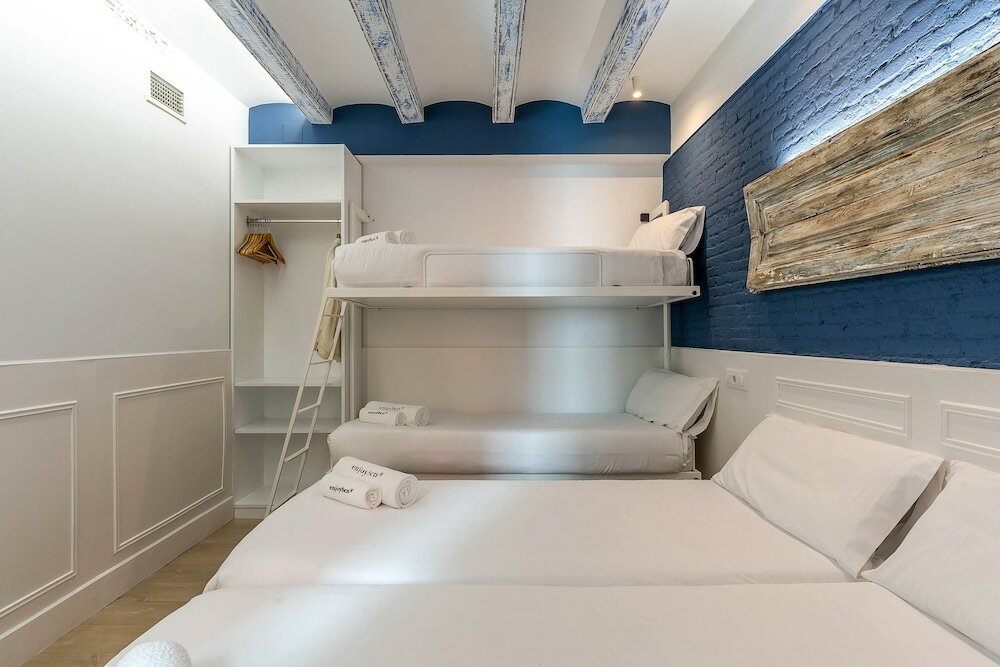 Фото Enjoybcn Colon Apartments