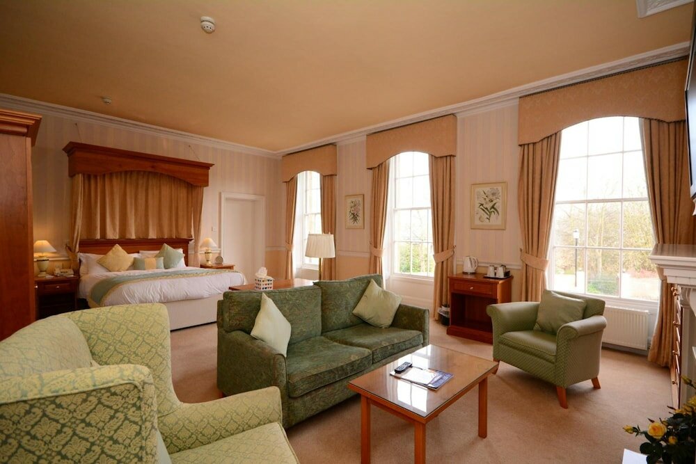 Фото The Crescent Hotel