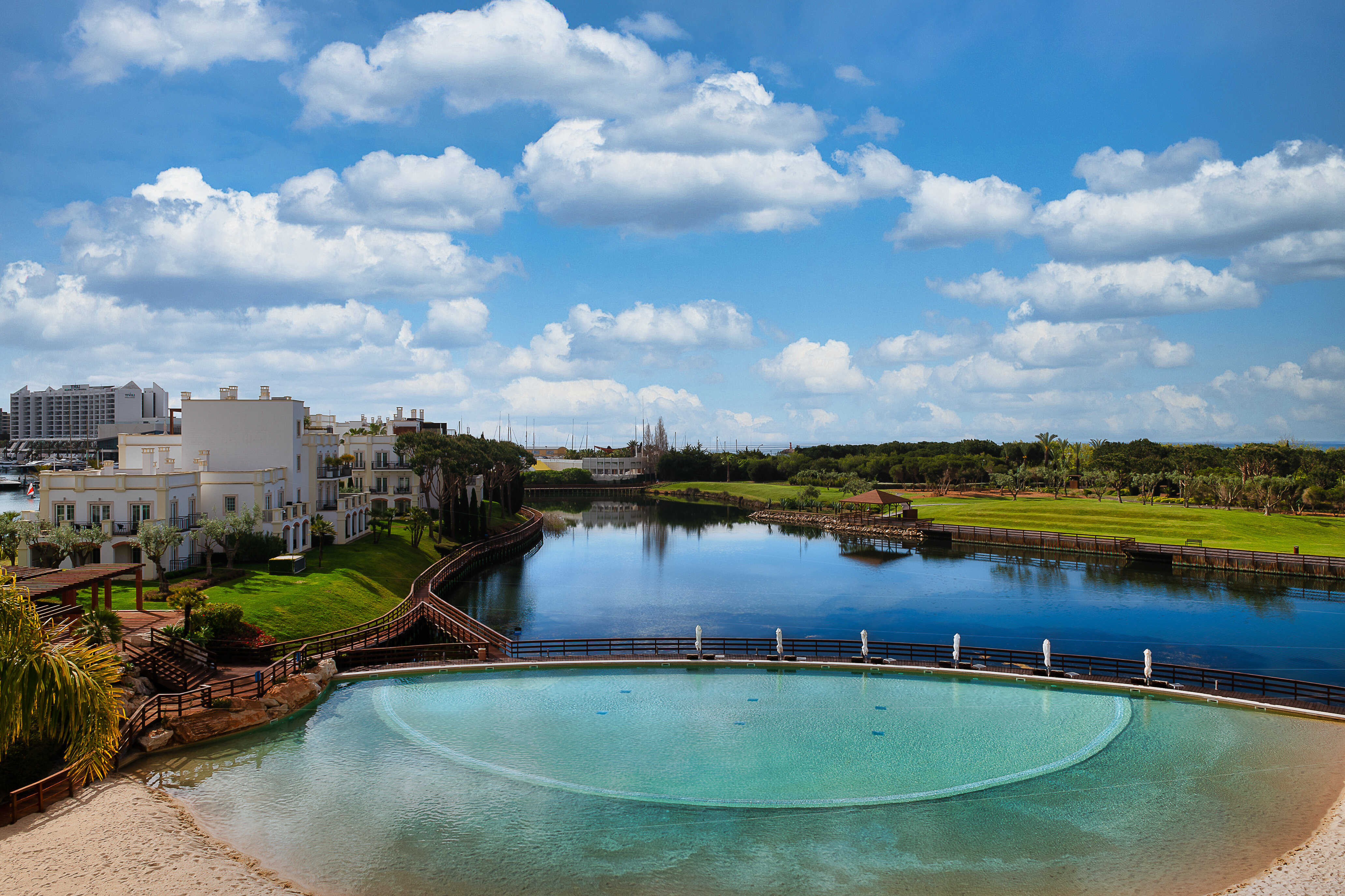 Фото Domes Lake Algarve Autograph Collection