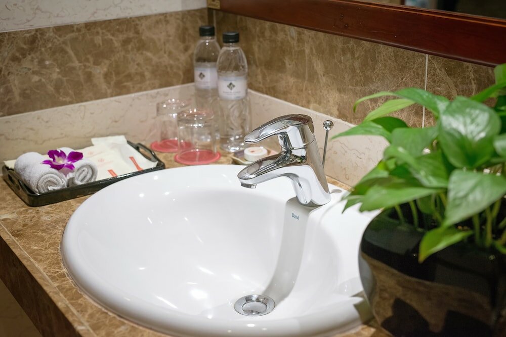 Фото Hanoi Elegance Happy Hotel