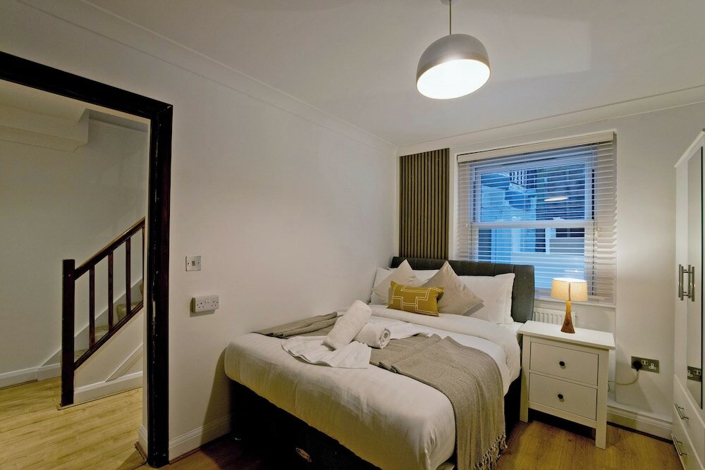 Фото Argyle Square Hotel