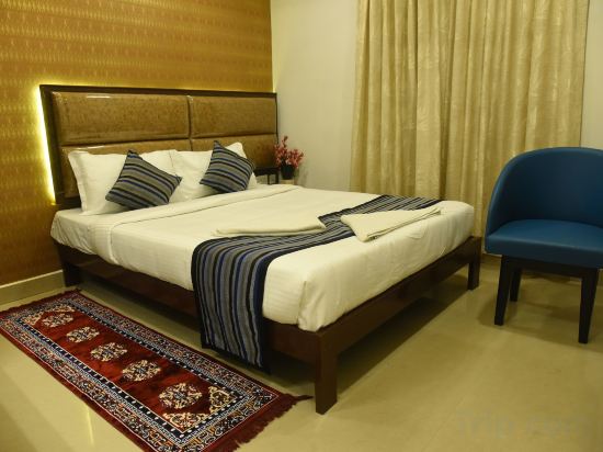 Фото Pine Tree Signature