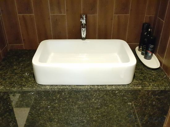 Фото Zenith Hotel