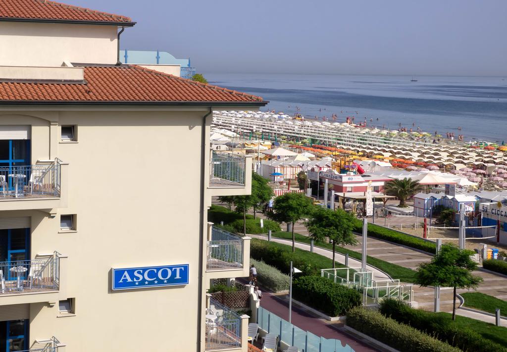 Фото Hotel Ascot