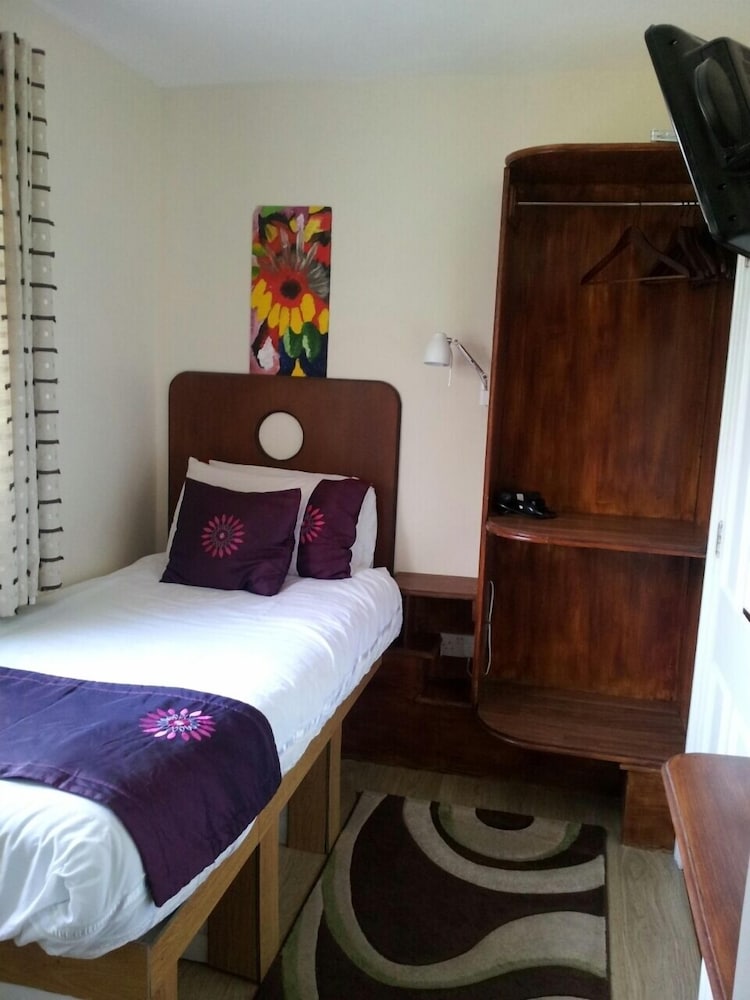 Фото Rose Park House Bed & Breakfast