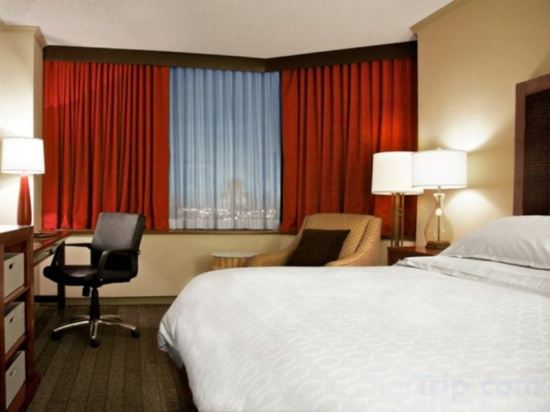 Фото Sheraton Anchorage Hotel & SPA