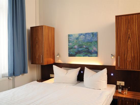 Фото Hotel am Schlosspark