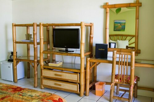 Гостиница Toby's Resort в Монтего-Бей