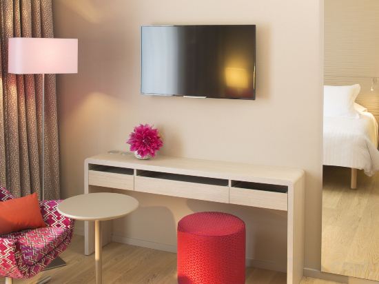 Фото Hôtel Oceania Le Jura Dijon