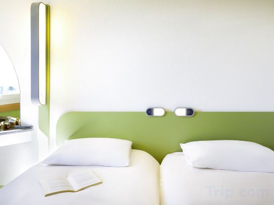 Фото Ibis budget Le Mans Centre