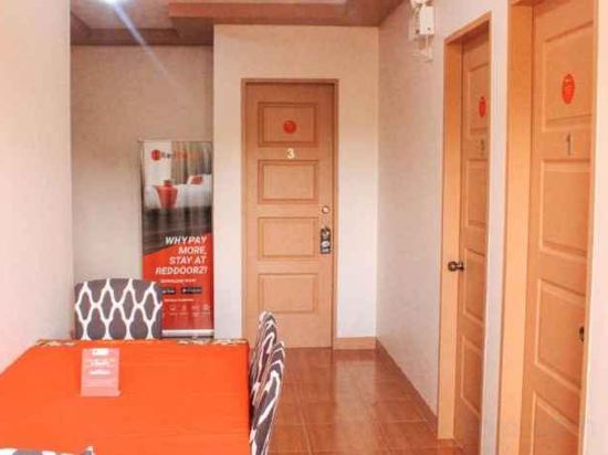 Фото RedDoorz @ Taloto District Tagbilaran