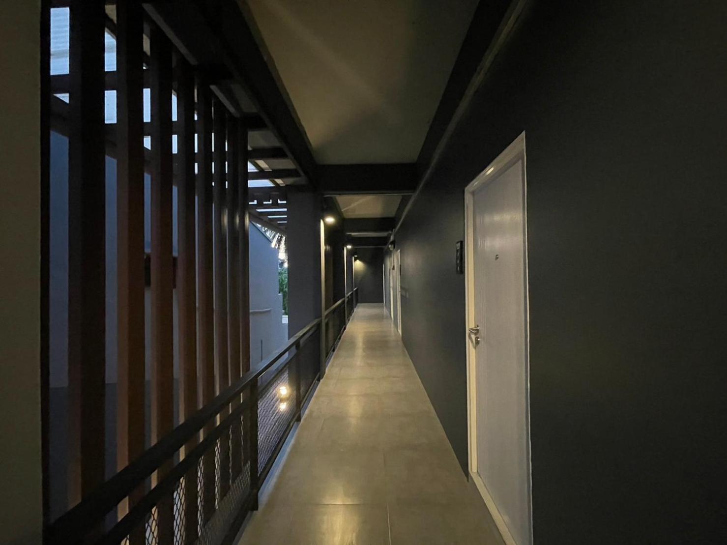 Фото Loft Space Hotel