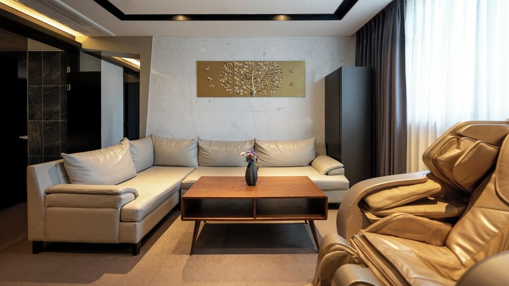 Фото Golden Business Hotel