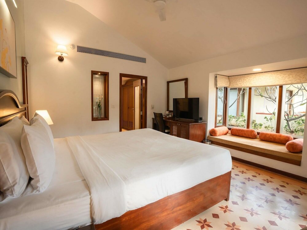 Фото Novotel Goa Dona Sylvia Resort Hotel