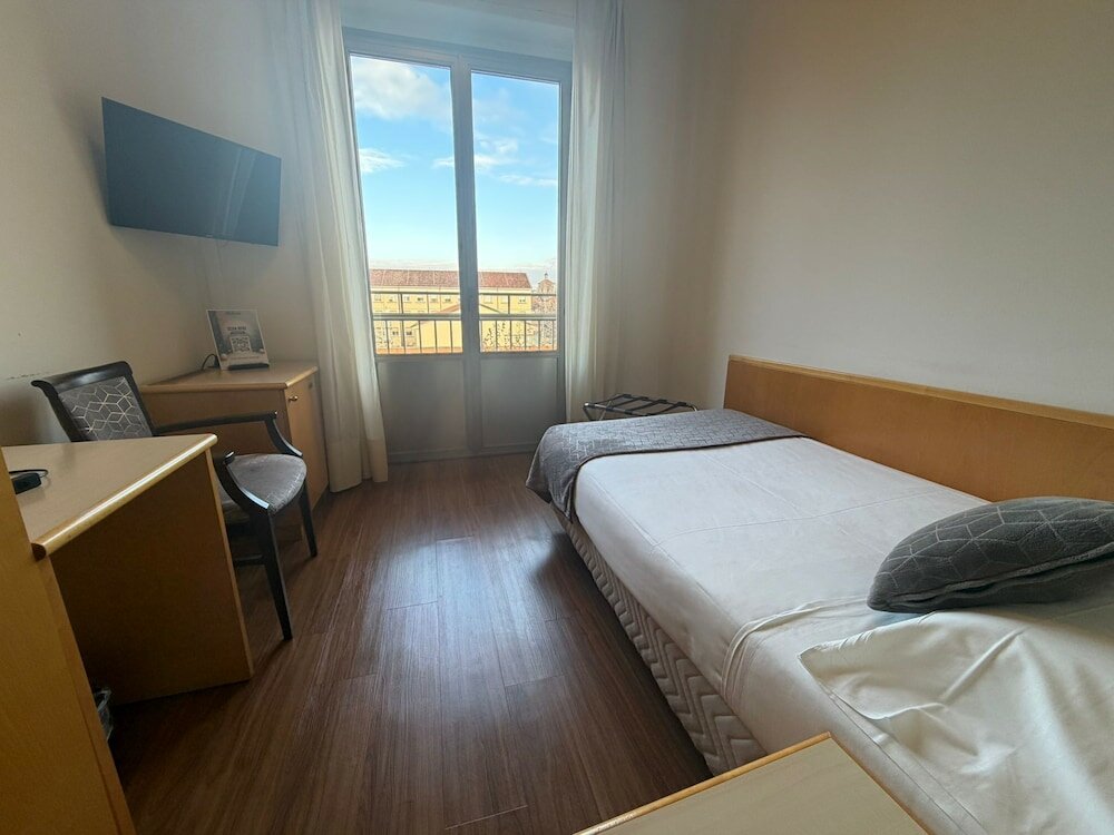 Фото Hotel Sant Ambroeus