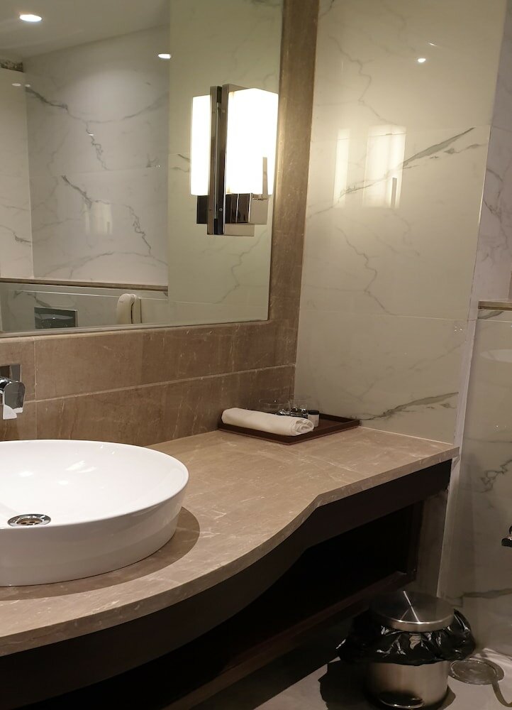 Фото Sarovar Portico Dehradun