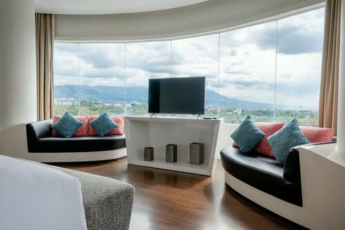 Внешний вид отеля Sensa Hotel в Бандунге, фото 3