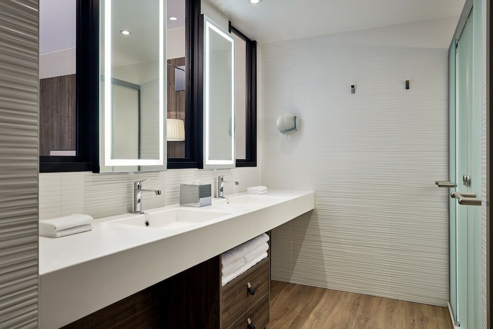 Фото Ac Hotel by Marriott Strasbourg 