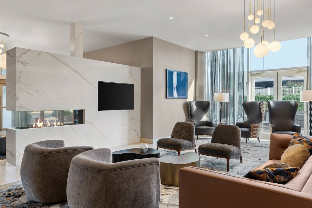 Фото Residence Inn New York The Bronx At Metro Center Atrium