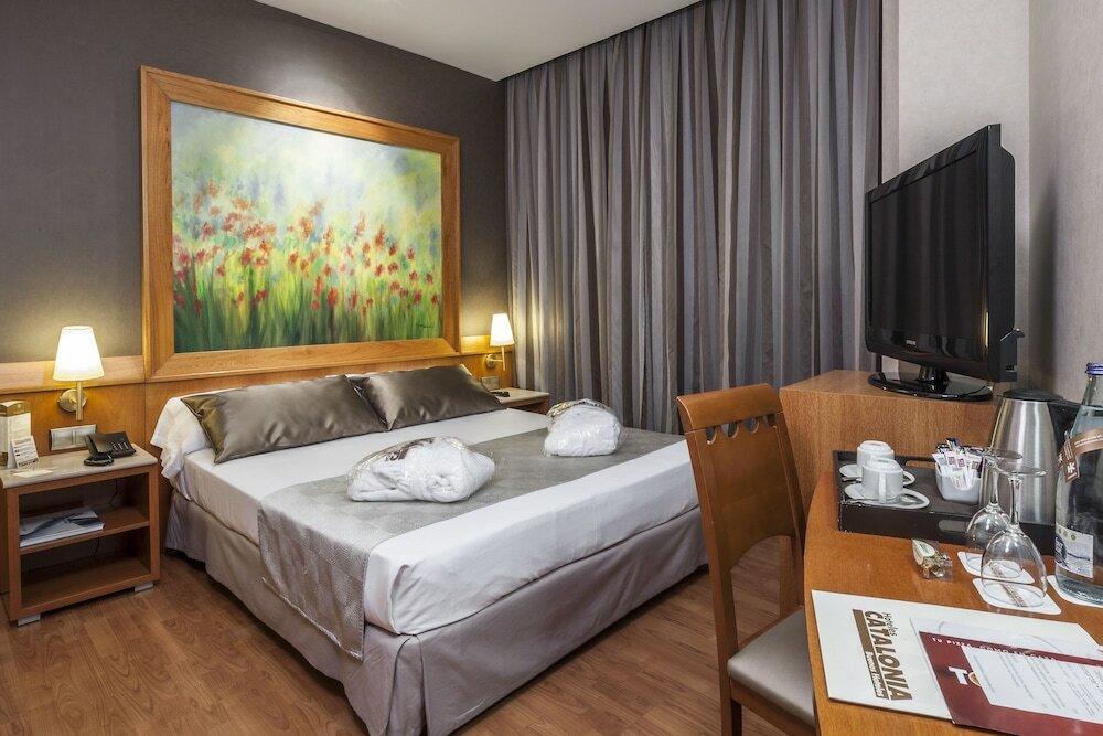 Фото Catalonia Excelsior Hotel