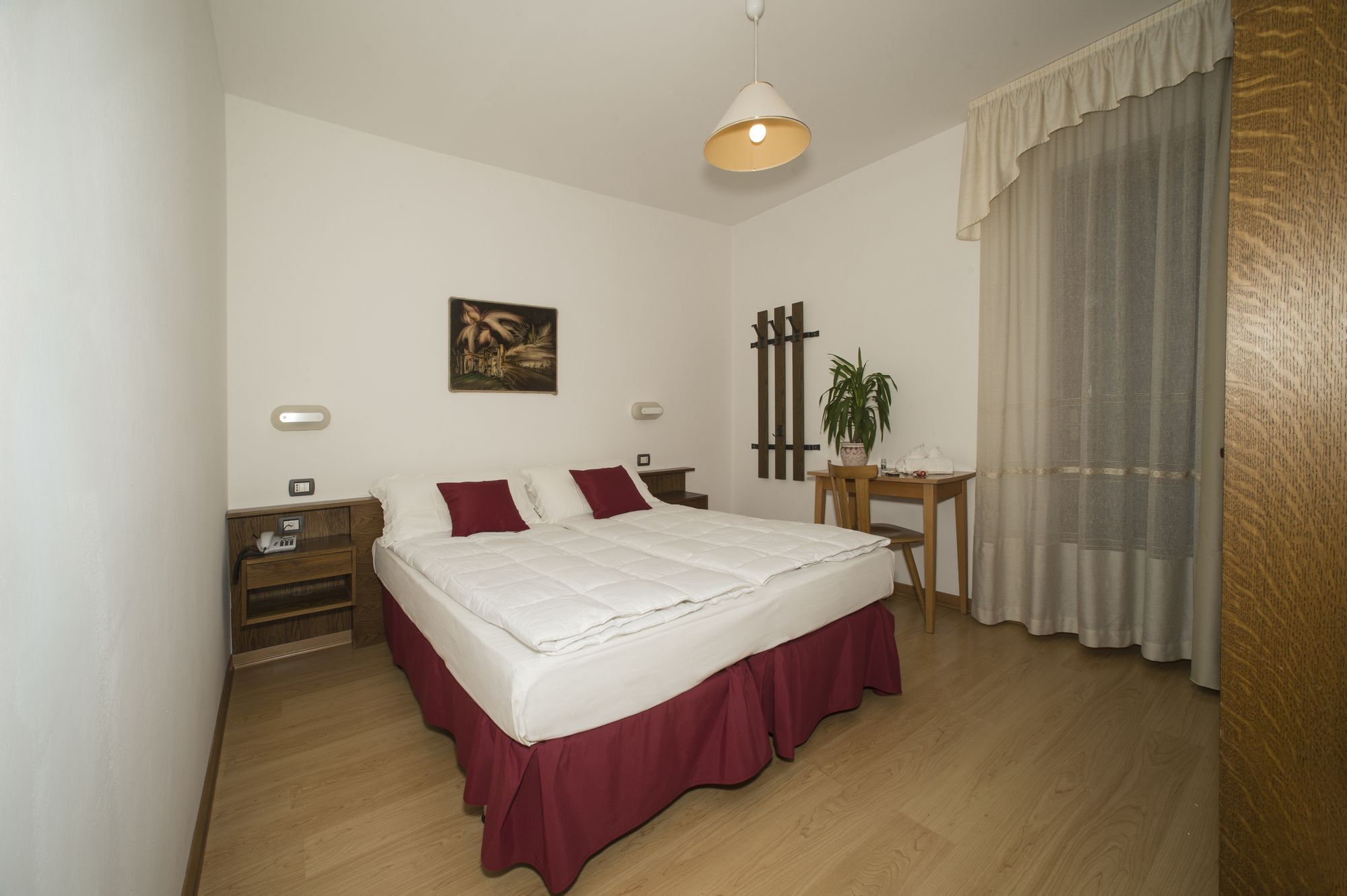 Фото Casteluce Hotel Funivie Pinzolo