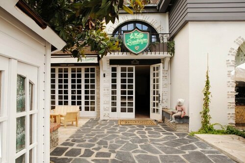 Гостиница La Folie Barbizon в Мелёне