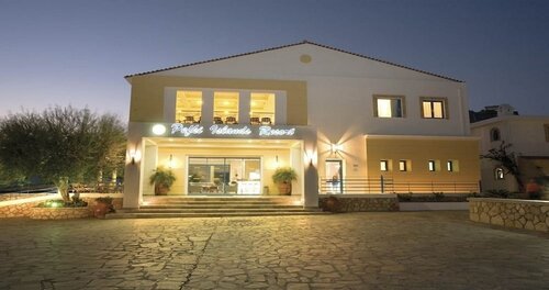 Внешний вид отеля Pefki Islands Resort в Пефках, фото 1