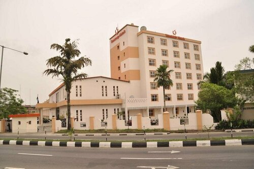 Гостиница Transcorp Hotels в Калабаре
