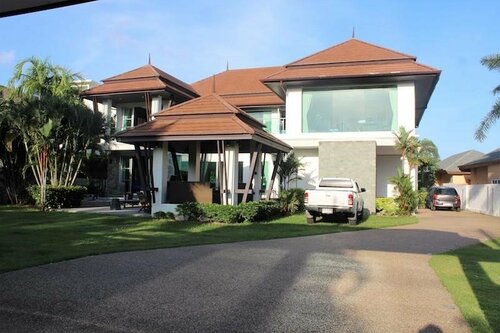 Villa Solitude