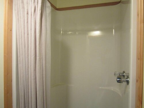Гостиница 5th Avenue Bed & Breakfast в Доусоне