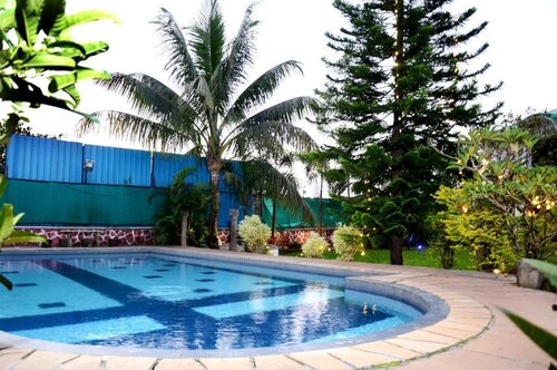 Гостиница Blue Waters Resort в Лонавала