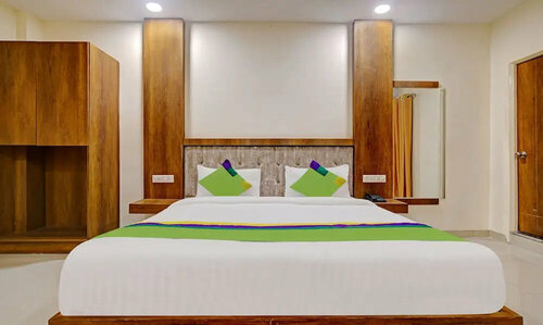 Гостиница Royal Empire Indore в Мадхья-Прадеш