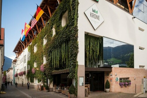 Гостиница Hotel Krone - eat, drink, stay в Брессаноне
