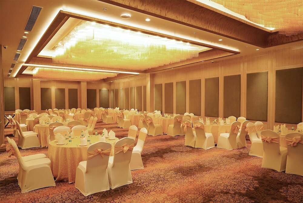 Фото Ramada Plaza by Wyndham Chandigarh Zirakpur