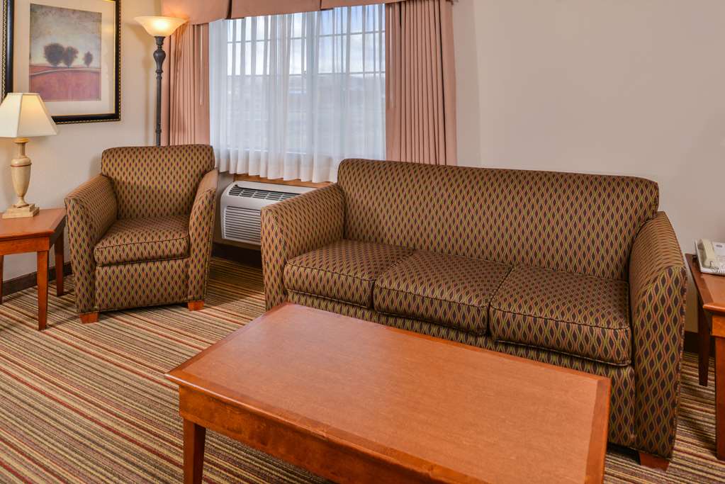 Фото Best Western Plus Rama Inn