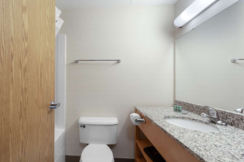 Фото Best Western Grande Prairie Hotel & Suites