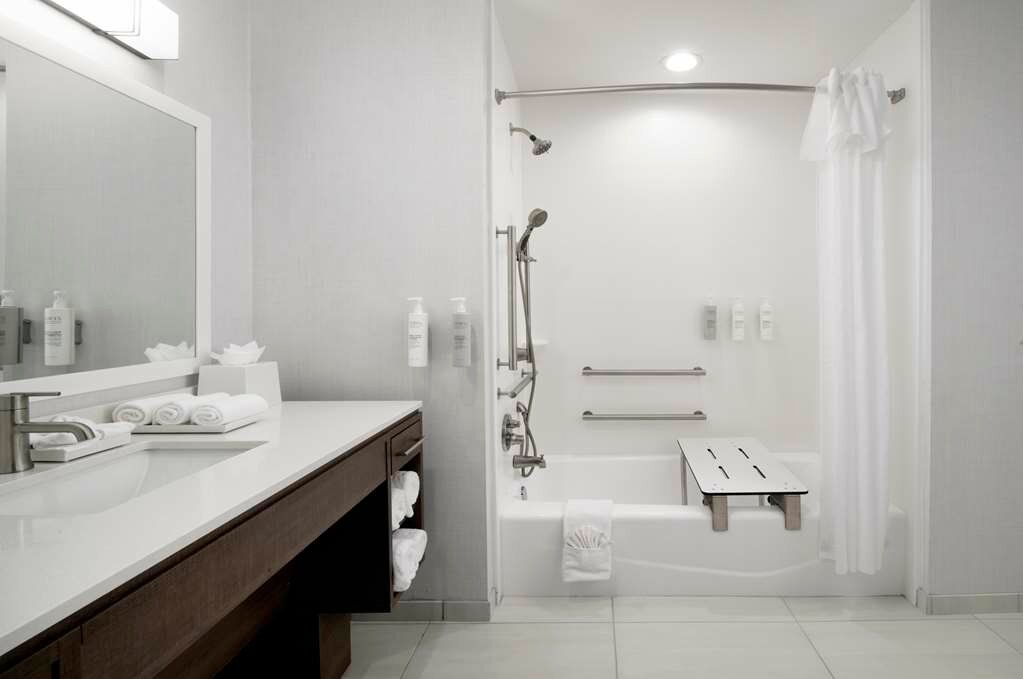Фото Home2 Suites by Hilton Albuquerque Airport