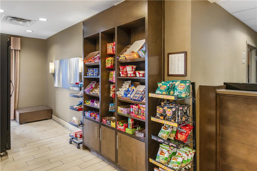 Фото Best Western Plus Winnipeg West