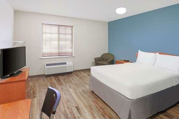 Фото WoodSpring Suites Council Bluffs, an Extended Stay Hotel
