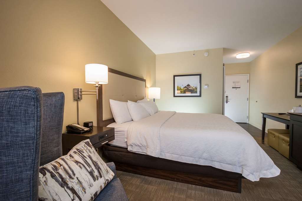 Фото Hampton Inn Great Falls