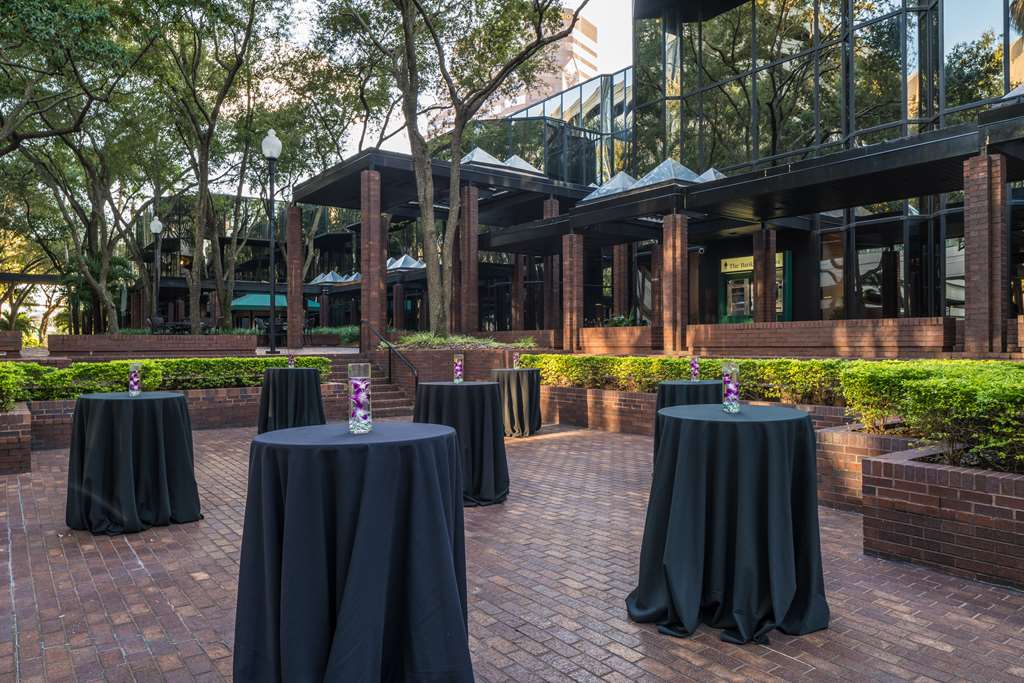 Фото Hilton Tampa Downtown