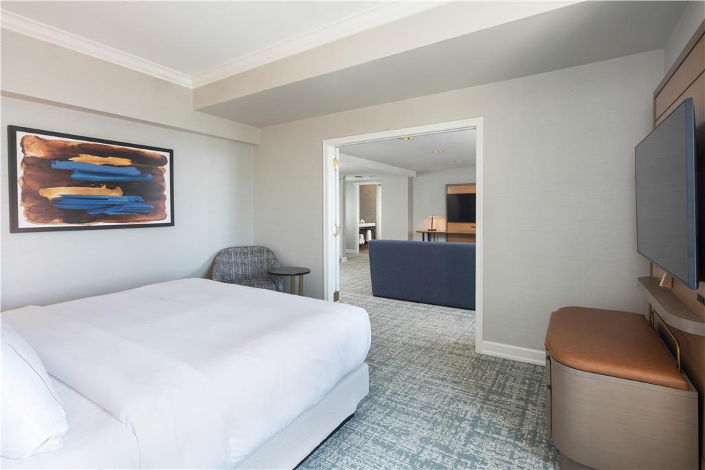 Фото Hilton Milwaukee City Center