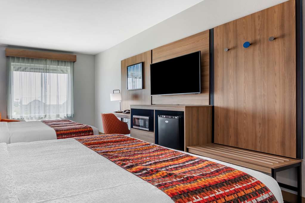Фото Best Western Plus Amarillo East Hotel