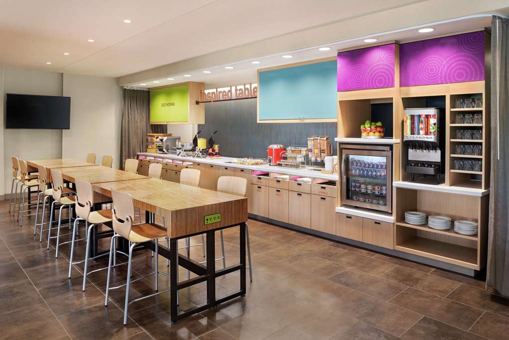 Фото Home2 Suites by Hilton Overland Park