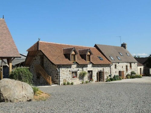 Гостиница Ferme Cidricole Hugues Desfrièches в Алансоне