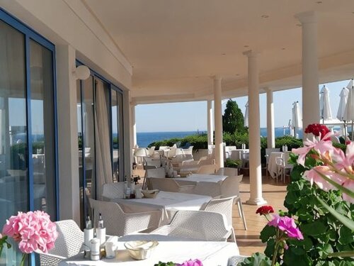 Гостиница Синева Бич в Елените